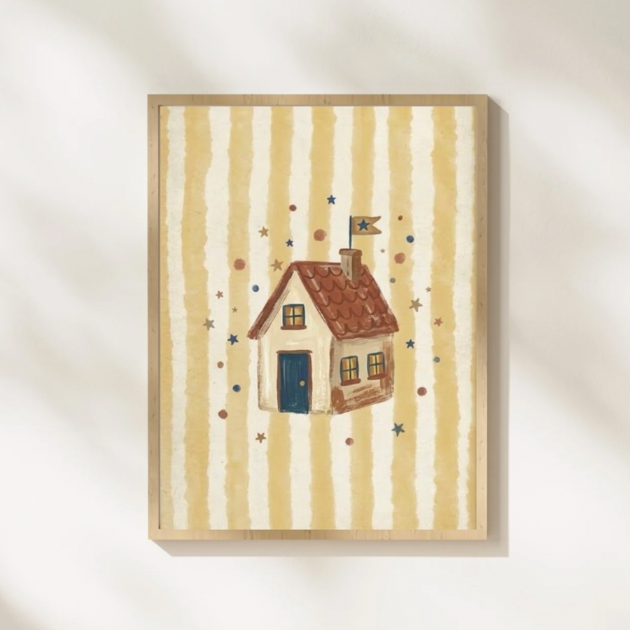 Lámina infantil «Mi pequeño hogar» con ilustración de casita entre estrellas – Viva La Home